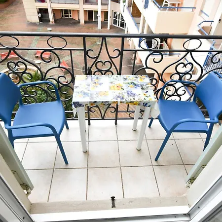 Appartement Le Jardin Des Muses -parking Prive - Centre-ville - Bord De Menton